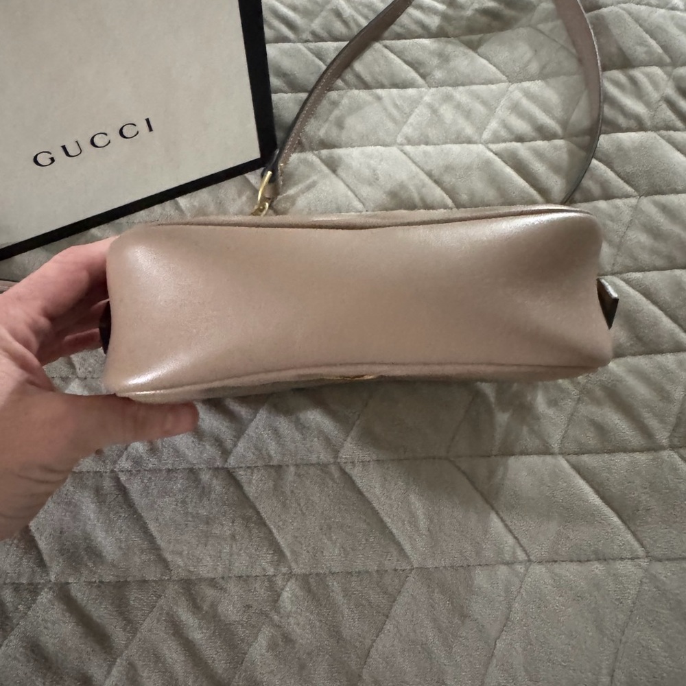Gucci Women's Taupe Leather Crossbody Bag - Picture 4 of 8